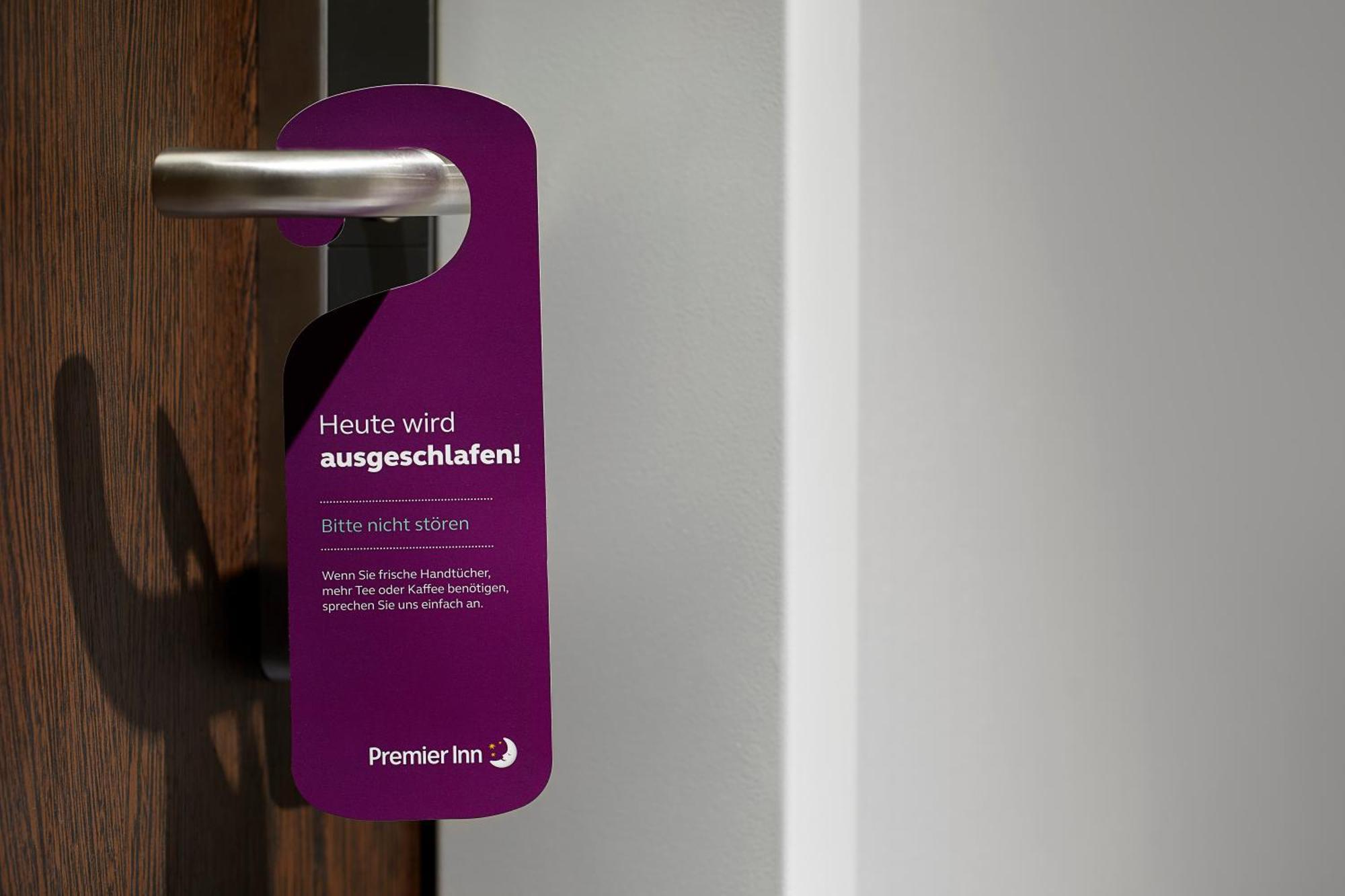 Premier Inn Berlin City Wilmersdorf Berlim Exterior foto