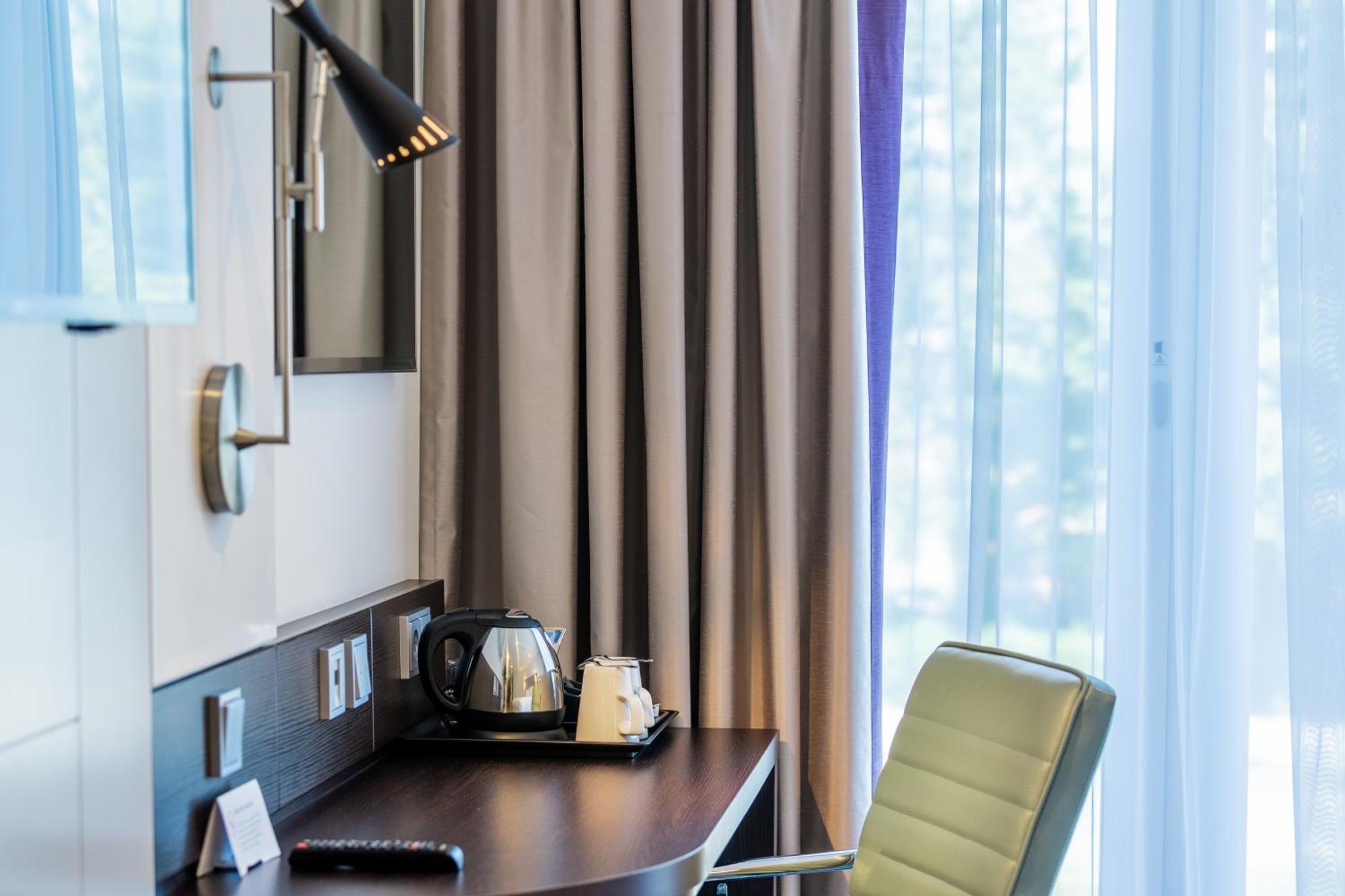 Premier Inn Berlin City Wilmersdorf Berlim Exterior foto