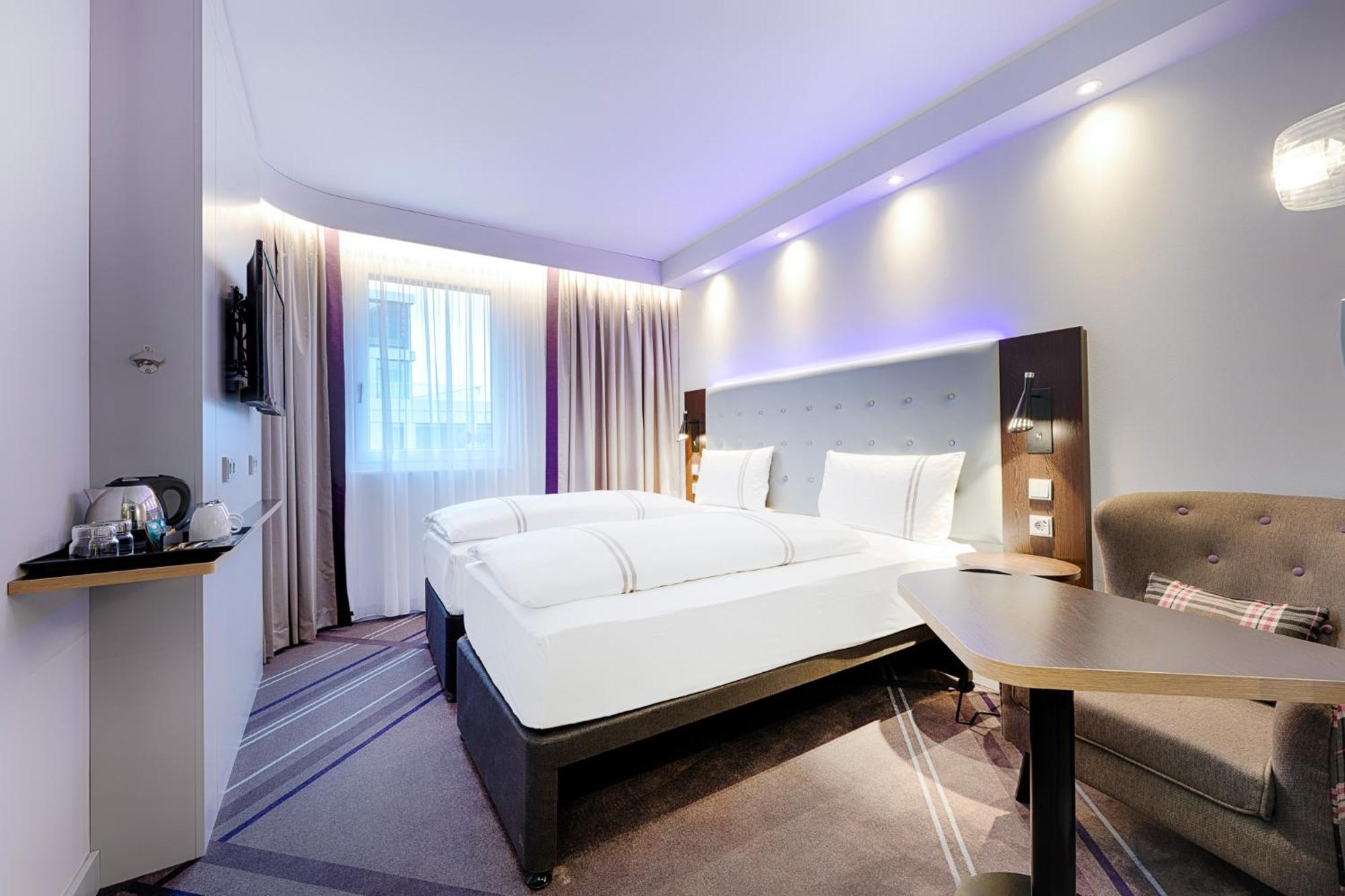 Premier Inn Berlin City Wilmersdorf Berlim Exterior foto